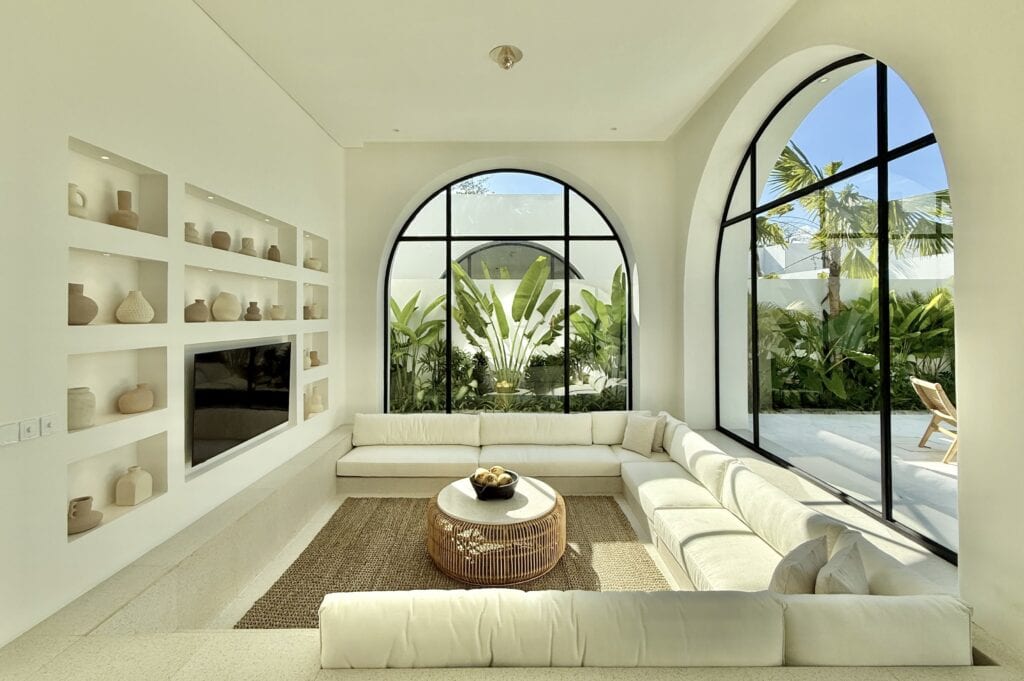 Bright, airy space with tropical garden views, perfect for a tropical vacation.