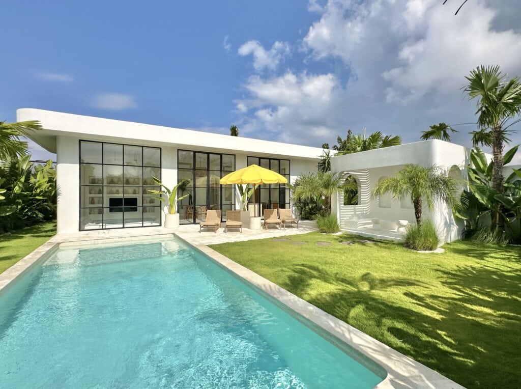 Modern tropical Uluwatu retreat.