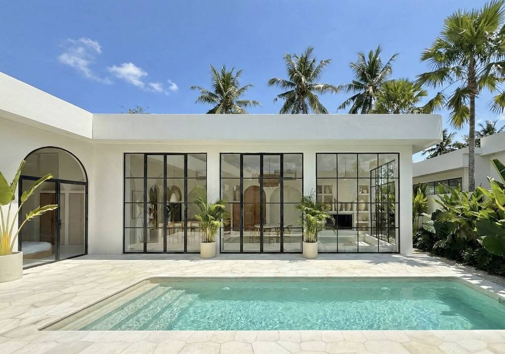 Stylish minimalist villa with pool, tropical setting, perfect for relaxing stays in Uluwatu.