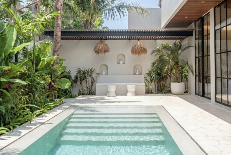 The Young Villas: Luxury tropical-modern rentals in Uluwatu, Seseh, and Canggu, Bali. Experience ser.