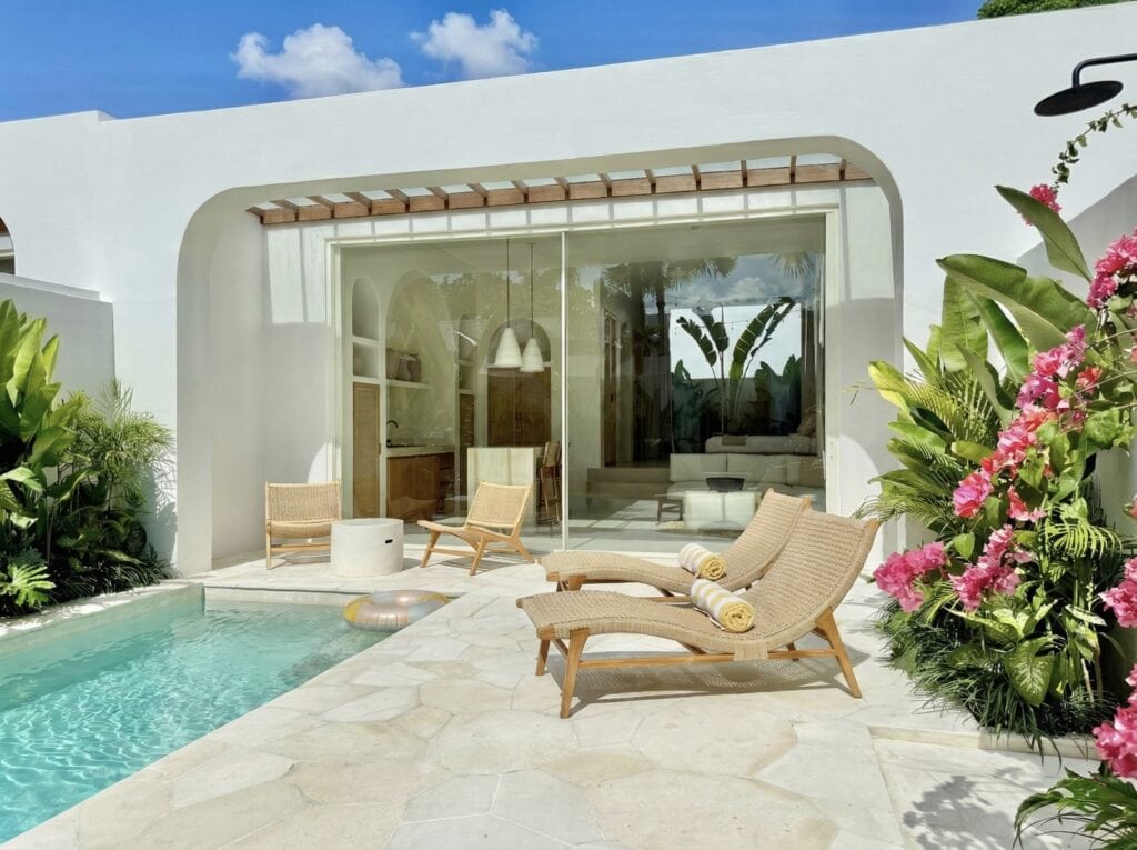 Modern tropical villa with pool and garden views in Bingin.